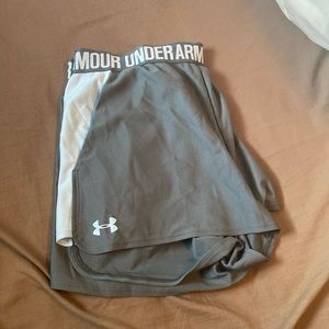 Underarmour shorts